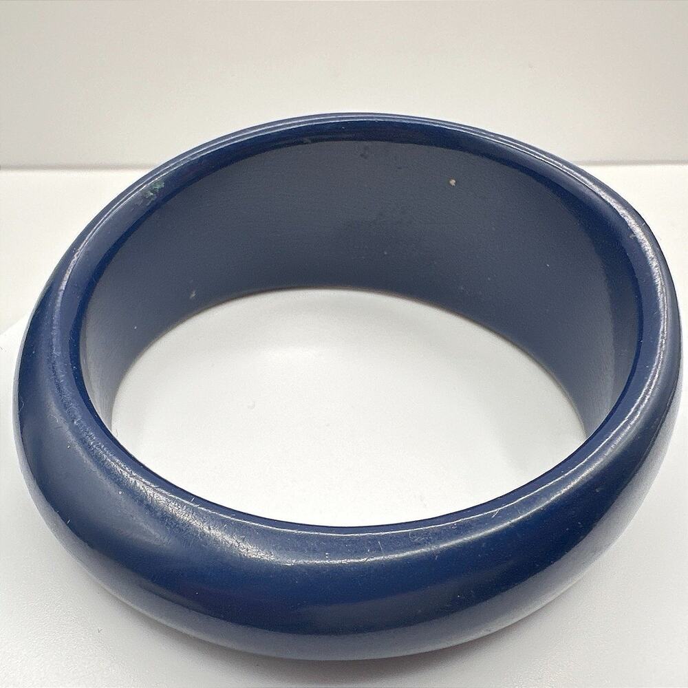 Vintage 80s Deep Blue Chunky Hand Bracelet Solid Resin Statement Women's Jewelry